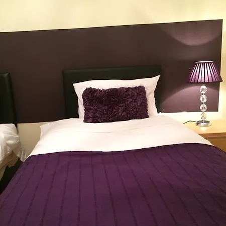 Bed & Breakfast On Ballyneety Golf Course *